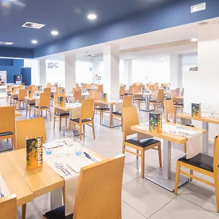 호텔 Cabot Pollensa Park 포엔샤 항구