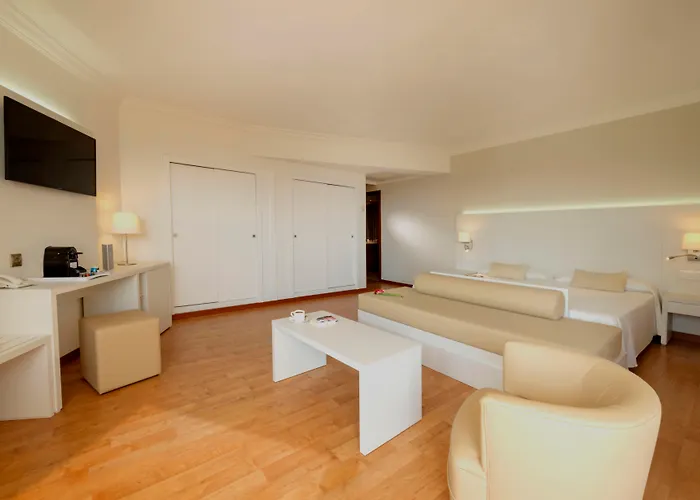 Cabot Pollensa Park Hotell 4*