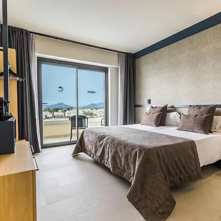 Готель Cabot Pollensa Park 4*